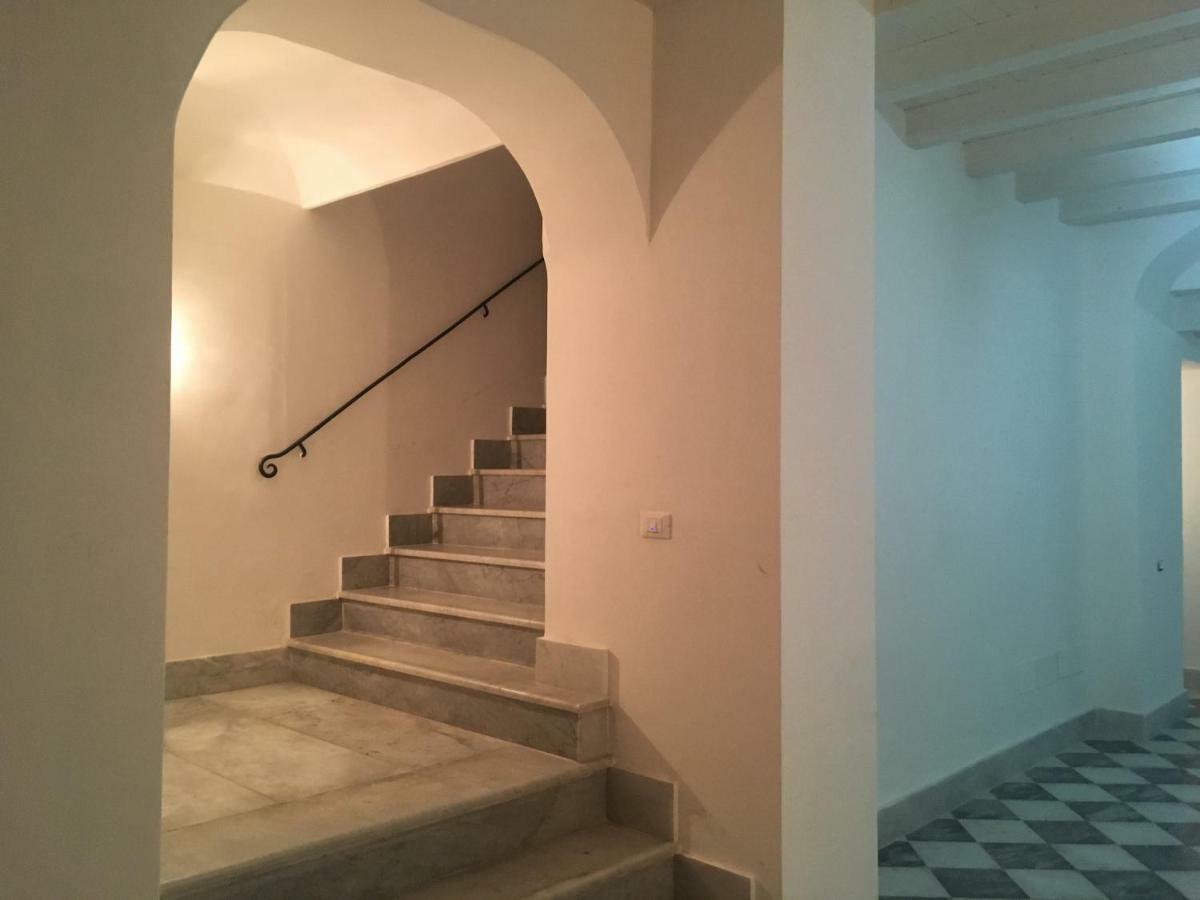 Discesa Delle Capre Studio Confort Palermo Exteriör bild
