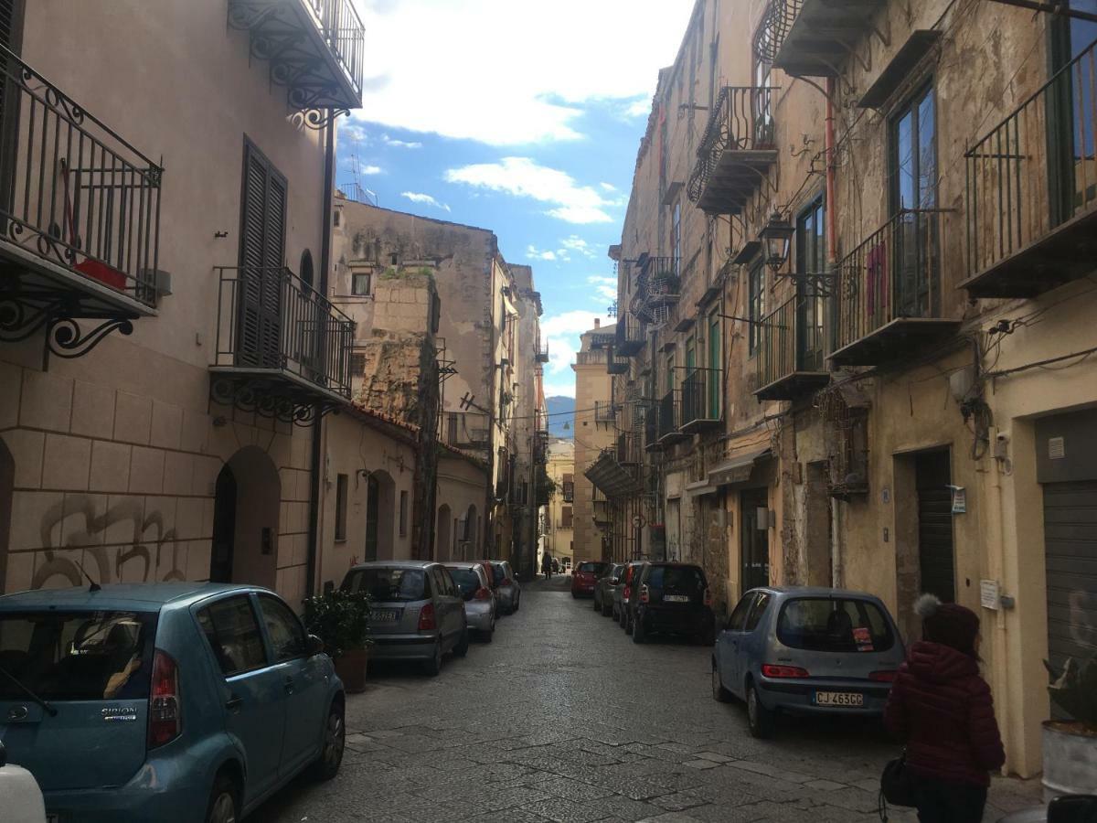 Discesa Delle Capre Studio Confort Palermo Exteriör bild